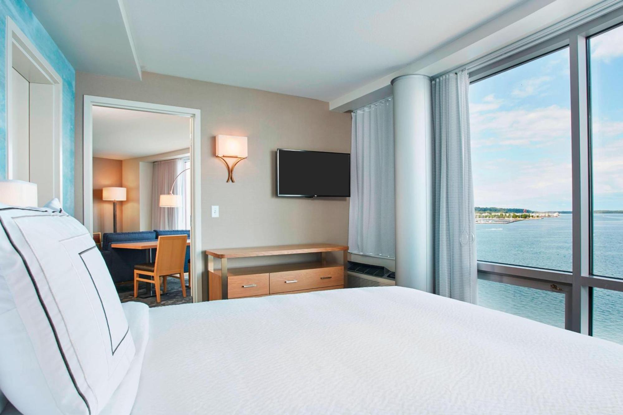 מלון Courtyard By Marriott Erie Bayfront מראה חיצוני תמונה