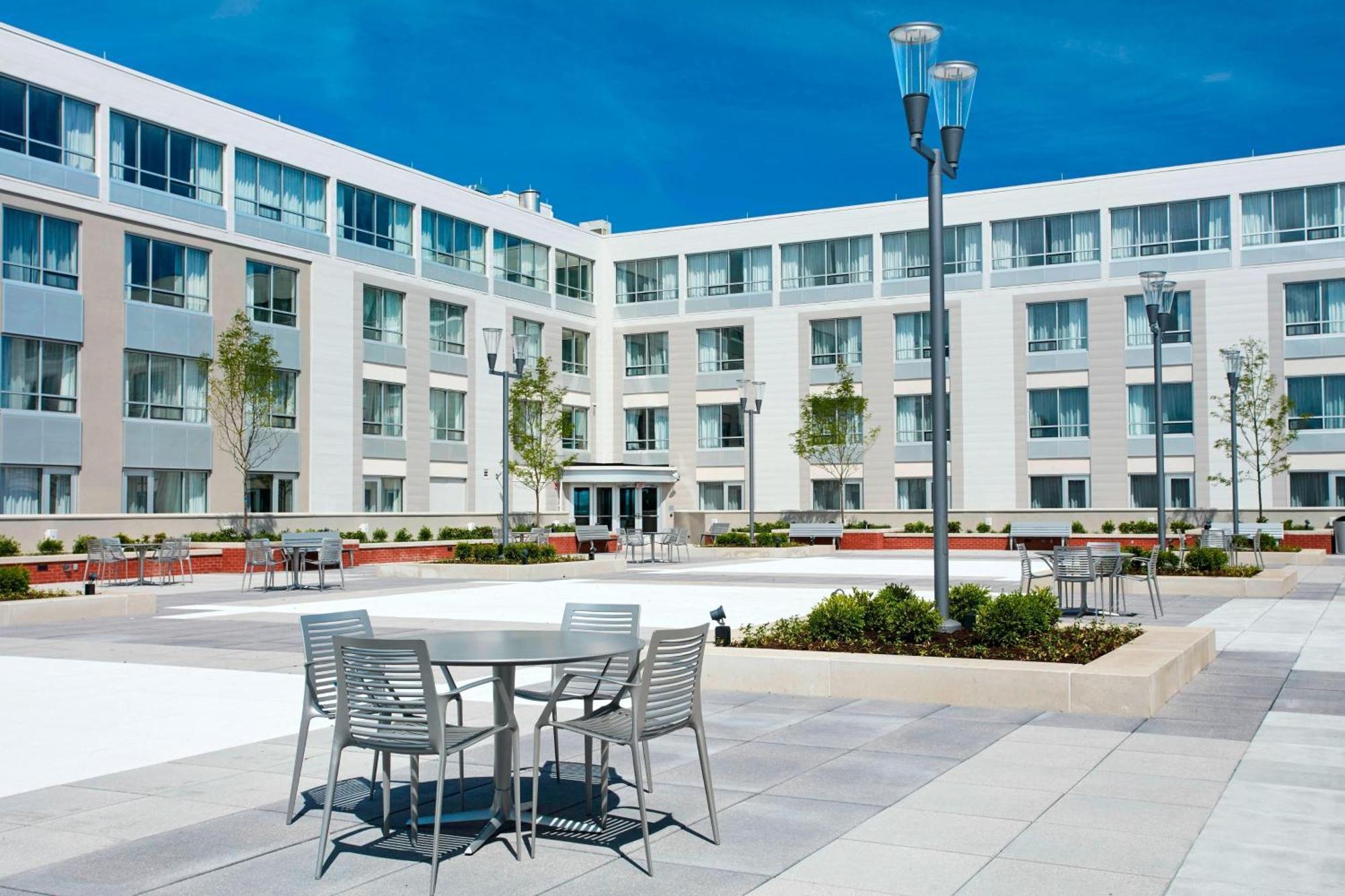 מלון Courtyard By Marriott Erie Bayfront מראה חיצוני תמונה
